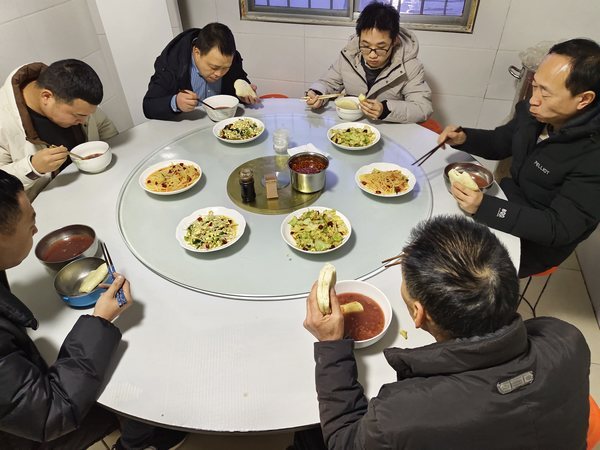 陜煤建設(shè)路橋分公司：心系職工辦實事，暖心舉措惠職工